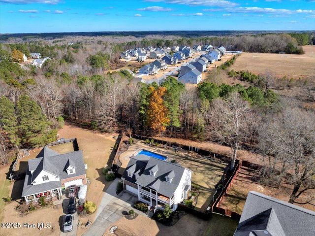 812 Winding Oak Way, Clayton, NC 27520