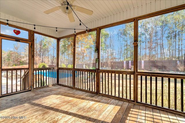 812 Winding Oak Way, Clayton, NC 27520