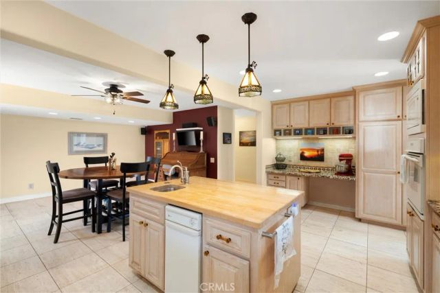 11116 Wayfield Road, Riverside, CA 92505