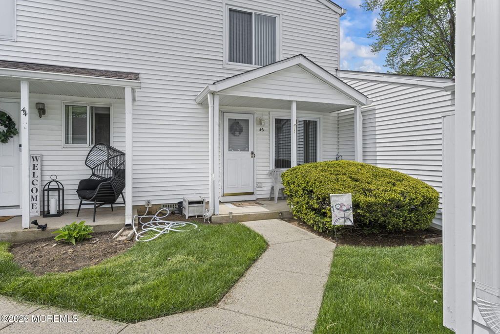 46 Greenwood Drive, Freehold, NJ 07728