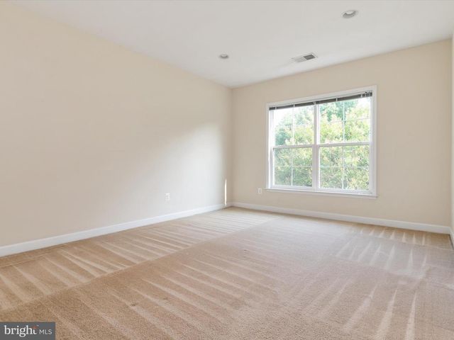 7245 WINDSOR LANE, College Park, MD 20742