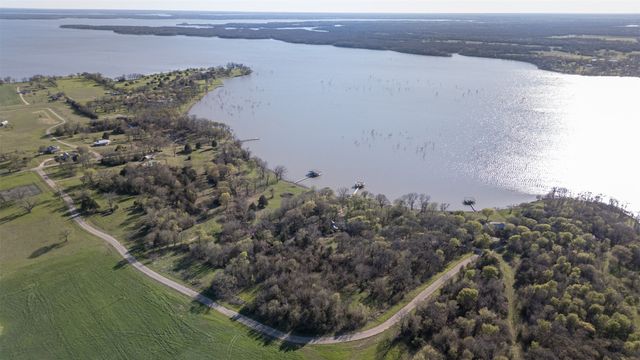 2100 S Oaks Lane, Lone Oak, TX 75453