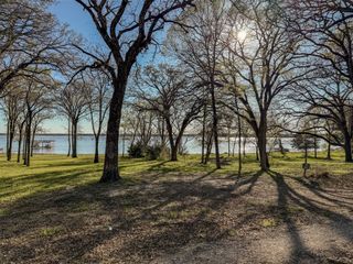 2100 S Oaks Lane, Lone Oak, TX 75453