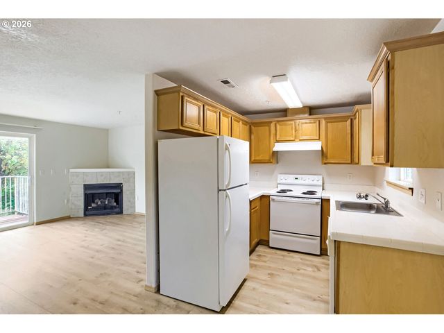 2539 Se 141ST Ave 2, Portland, OR 97236