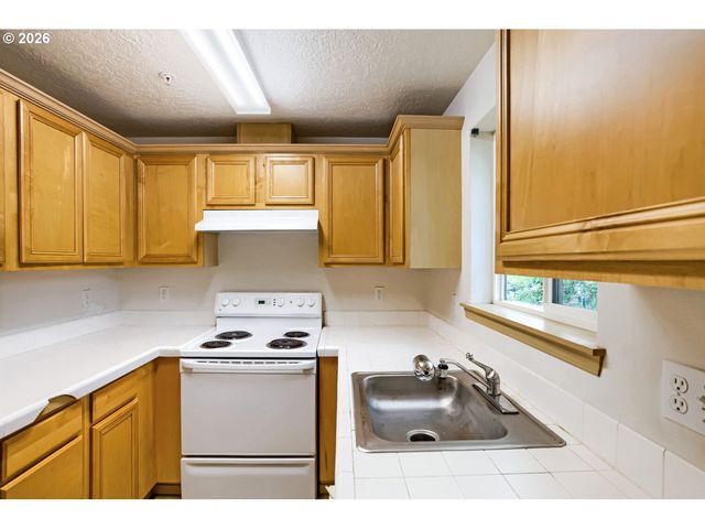 2539 Se 141ST Ave 2, Portland, OR 97236