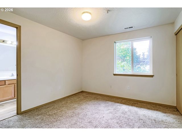 2539 Se 141ST Ave 2, Portland, OR 97236