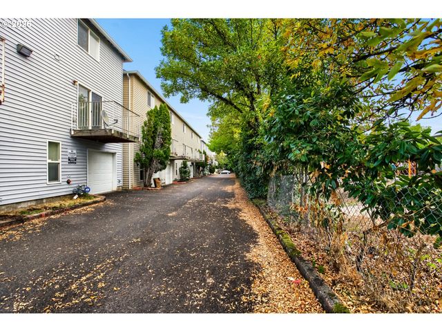 2539 Se 141ST Ave 2, Portland, OR 97236