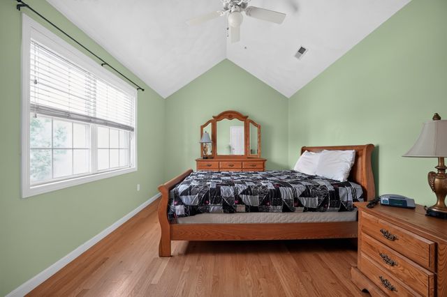 78 Fairway Dr 78, Tewksbury, MA 01876