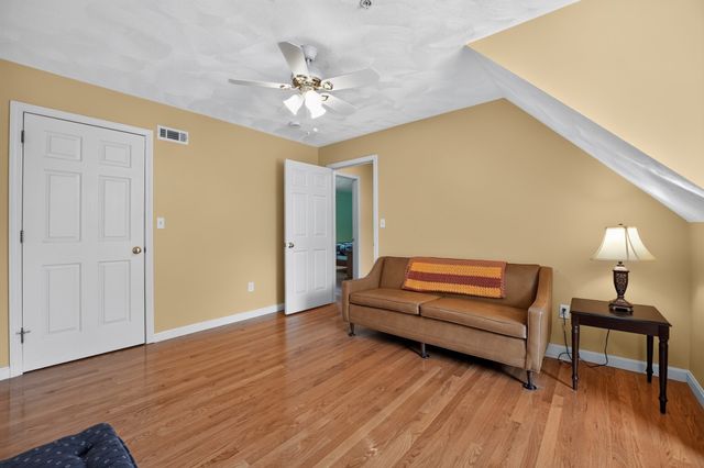 78 Fairway Dr 78, Tewksbury, MA 01876