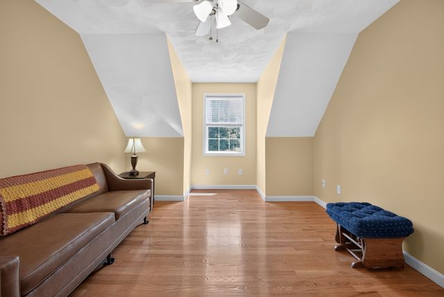 78 Fairway Dr 78, Tewksbury, MA 01876