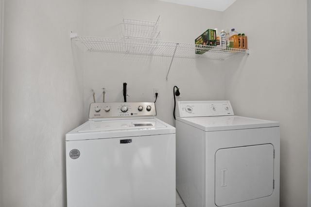 78 Fairway Dr 78, Tewksbury, MA 01876