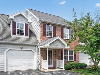 78 Fairway Dr 78, Tewksbury, MA 01876