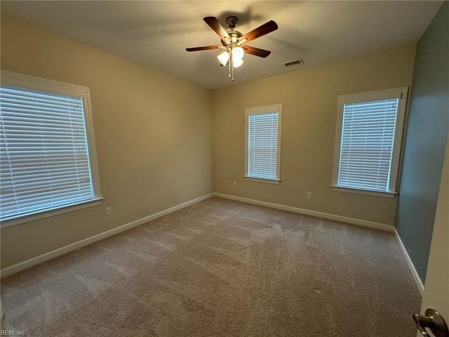 4213 Archstone DR, Virginia Beach, VA 23456