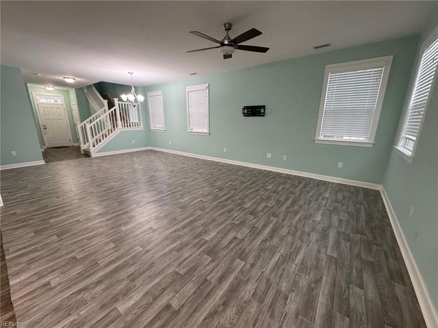 4213 Archstone DR, Virginia Beach, VA 23456