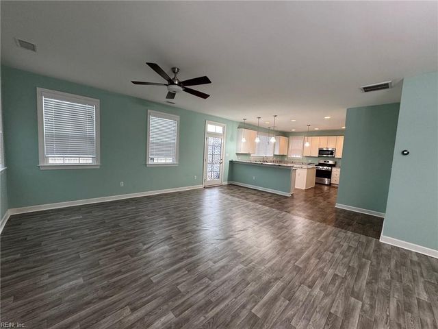 4213 Archstone DR, Virginia Beach, VA 23456