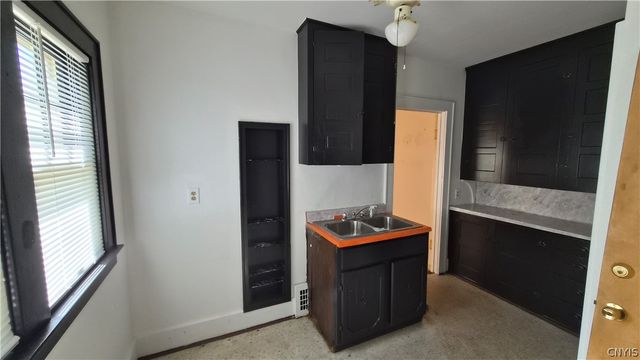 144 Wente, Syracuse, NY 13207