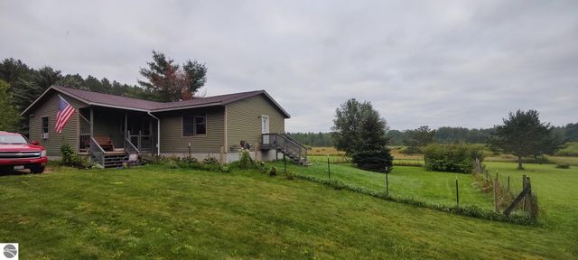 4464 E Wagner Road, Lake City, MI 49651