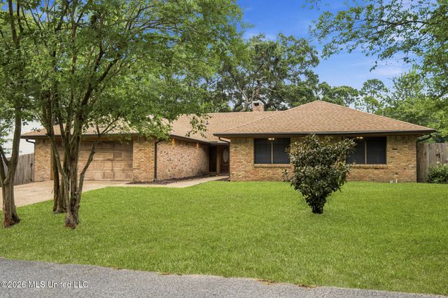 326 Fairview Drive, Biloxi, MS 39531