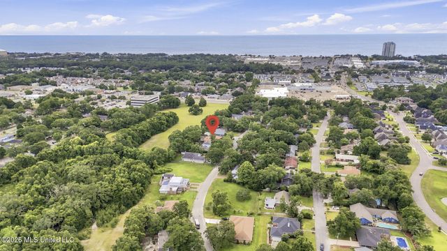 326 Fairview Drive, Biloxi, MS 39531
