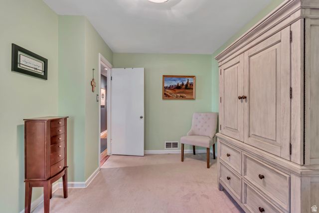 27 W VALLEY DR, Murray, UT 84107