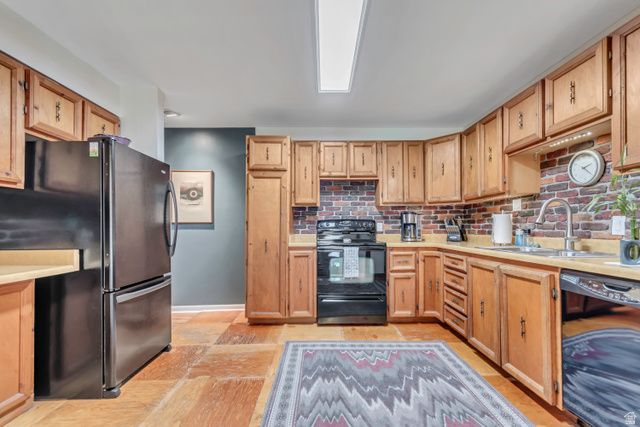 27 W VALLEY DR, Murray, UT 84107