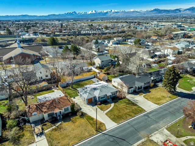 27 W VALLEY DR, Murray, UT 84107