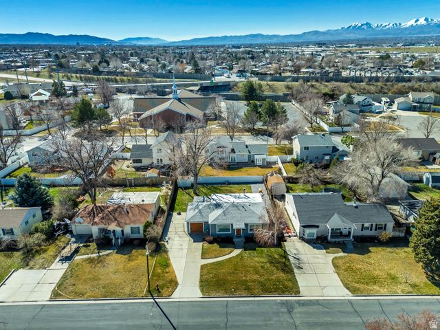 27 W VALLEY DR, Murray, UT 84107