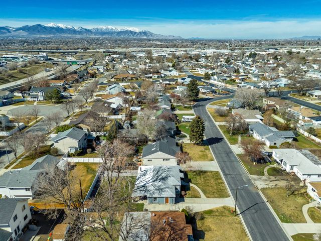 27 W VALLEY DR, Murray, UT 84107