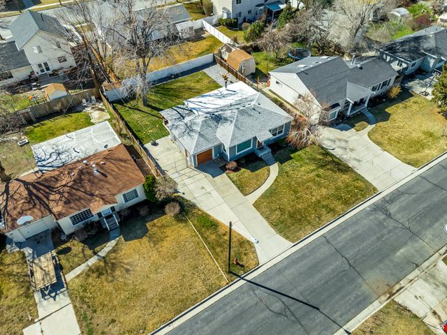 27 W VALLEY DR, Murray, UT 84107