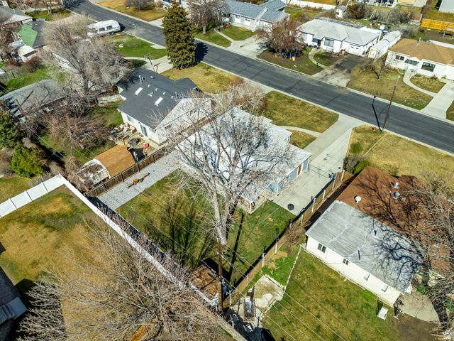 27 W VALLEY DR, Murray, UT 84107