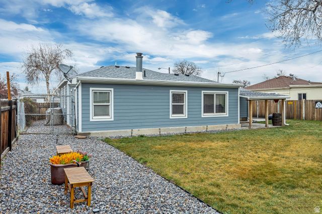 27 W VALLEY DR, Murray, UT 84107