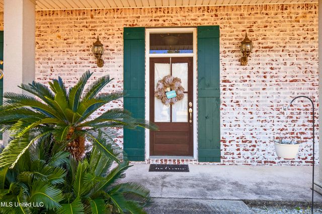 6516 Koula Drive, Diamondhead, MS 39525