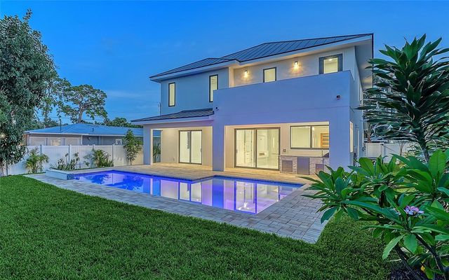 2483 BAY STREET, Sarasota, FL 34237