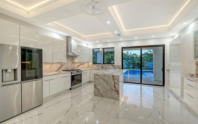 2483 BAY STREET, Sarasota, FL 34237