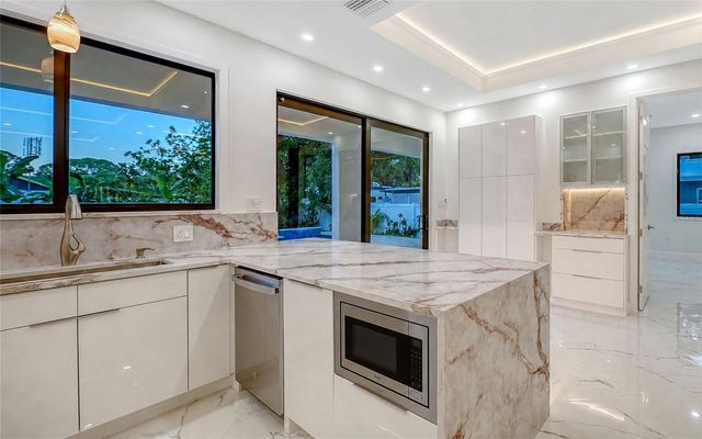 2483 BAY STREET, Sarasota, FL 34237