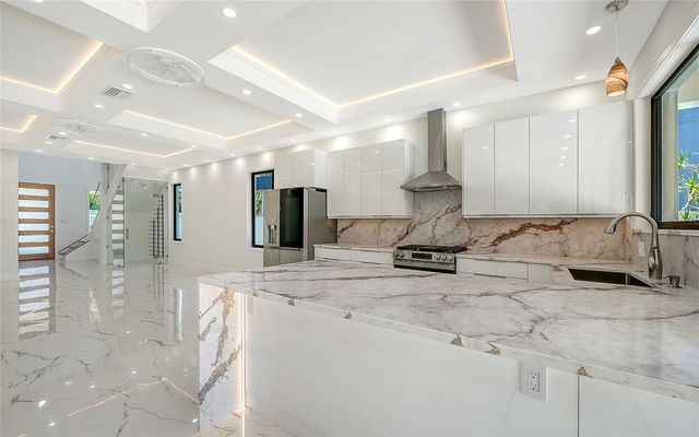 2483 BAY STREET, Sarasota, FL 34237