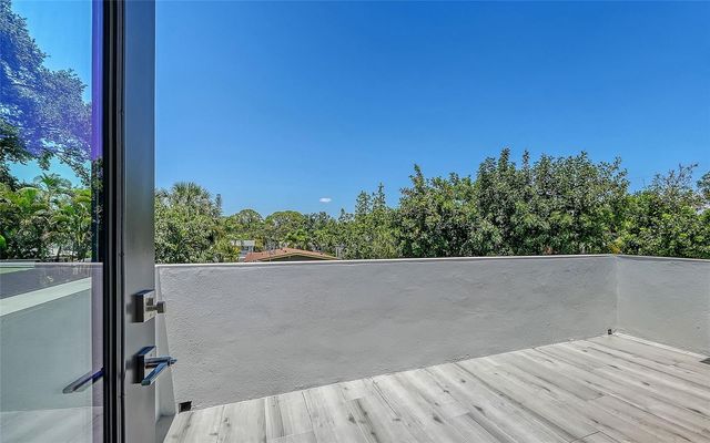 2483 BAY STREET, Sarasota, FL 34237