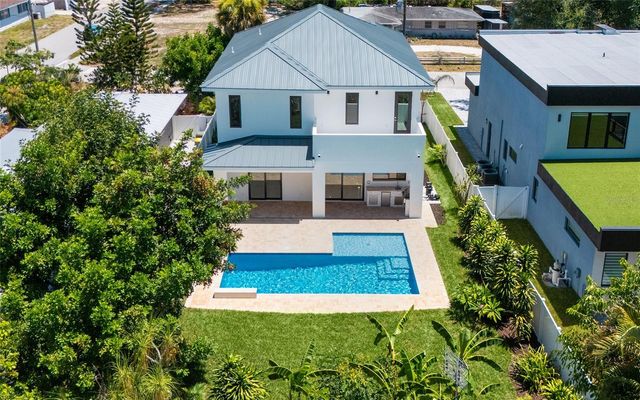 2483 BAY STREET, Sarasota, FL 34237