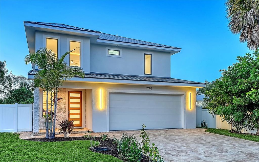 2483 BAY STREET, Sarasota, FL 34237