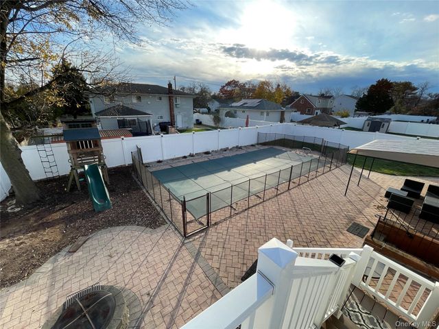 70 Birch Road, Amityville, NY 11701