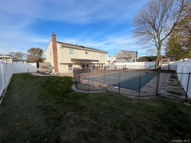 70 Birch Road, Amityville, NY 11701