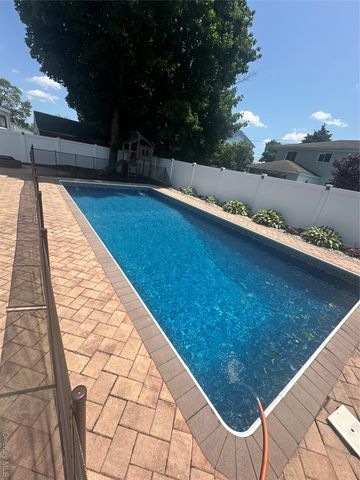 70 Birch Road, Amityville, NY 11701