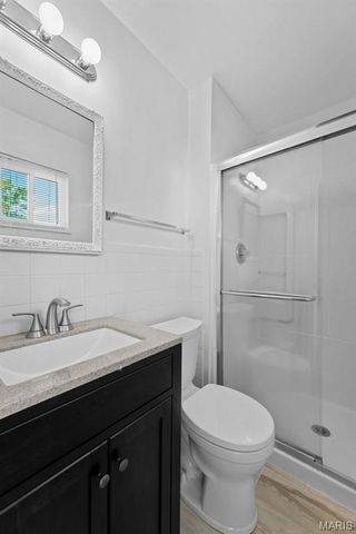 574 Larksmore Court, Ballwin, MO 63021