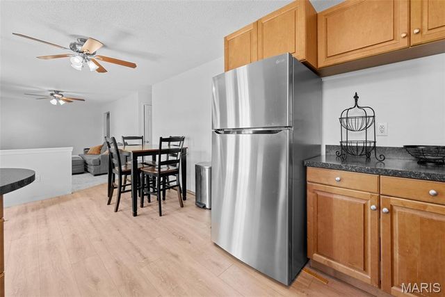 574 Larksmore Court, Ballwin, MO 63021