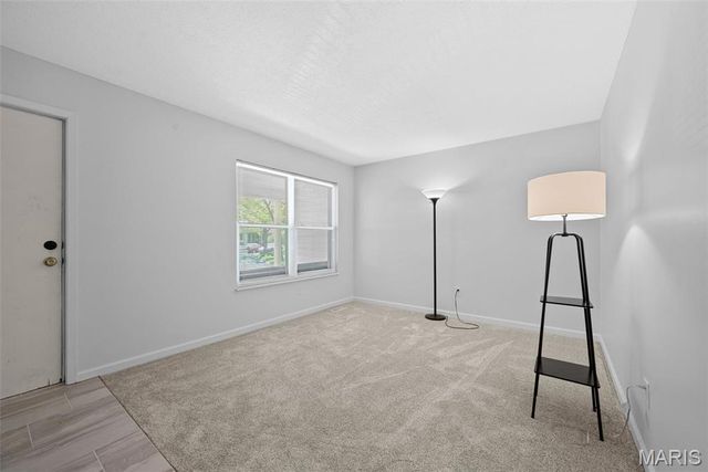 574 Larksmore Court, Ballwin, MO 63021