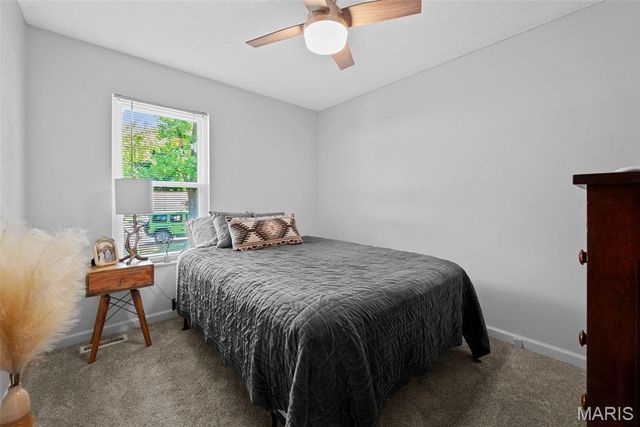 574 Larksmore Court, Ballwin, MO 63021