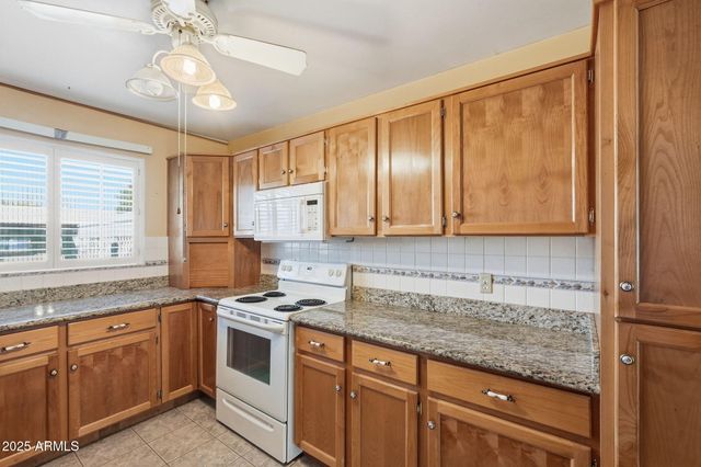 1208 N PALM Lane, Coolidge, AZ 85128