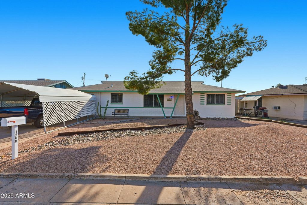 1208 N PALM Lane, Coolidge, AZ 85128