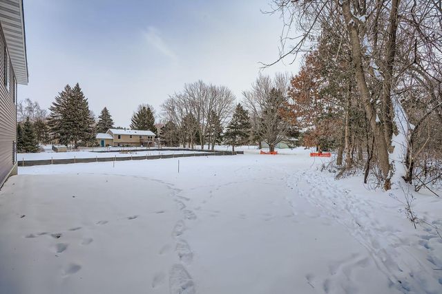 510 Lois Lane, Lino Lakes, MN 55014