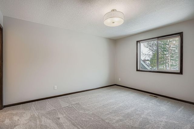 510 Lois Lane, Lino Lakes, MN 55014